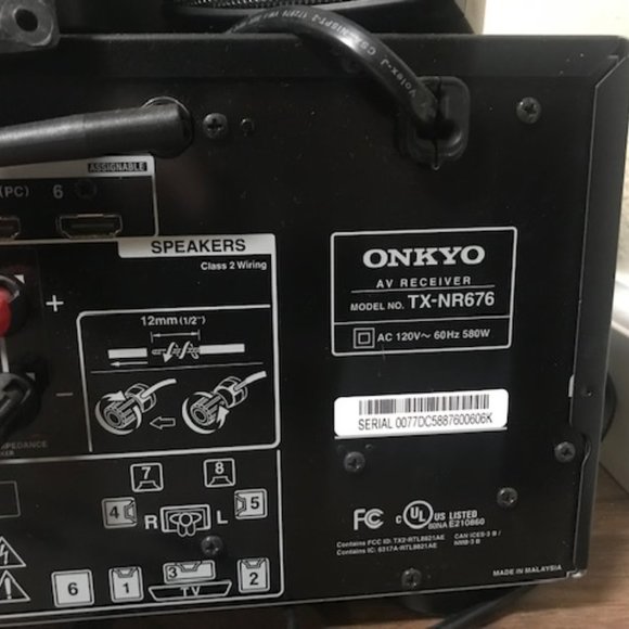 Onkyo 7.1 Receiver with free surround speakers - Picture 2 of 2